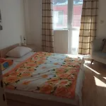 International 2-star Spacious 88 Sq M Apartment *