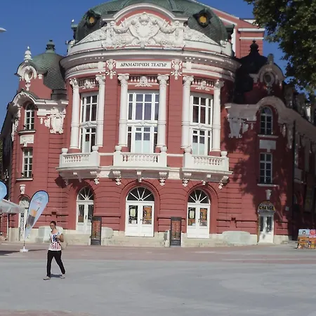 International 2-star Spacious 88 Sq M *