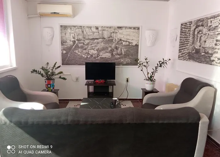 International 2-star Spacious 88 Sq M Apartment